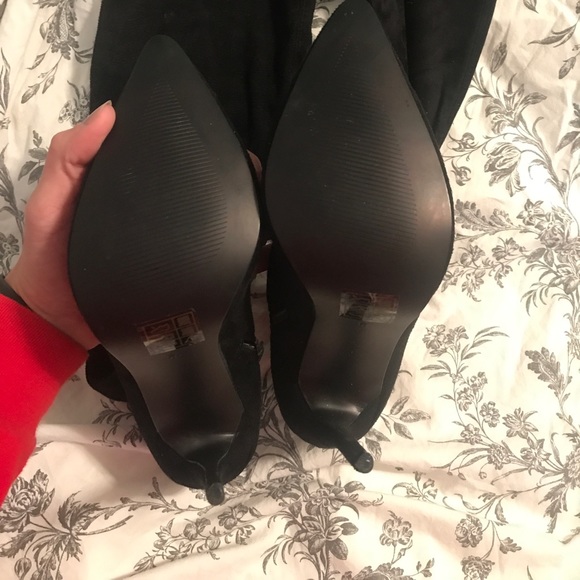 Thigh high Black suede boots - Picture 2 of 4